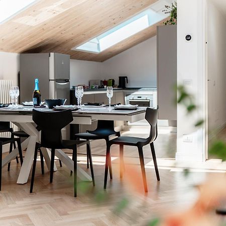 Attic 64 - The House Of Travelers Apartment Como Exterior photo
