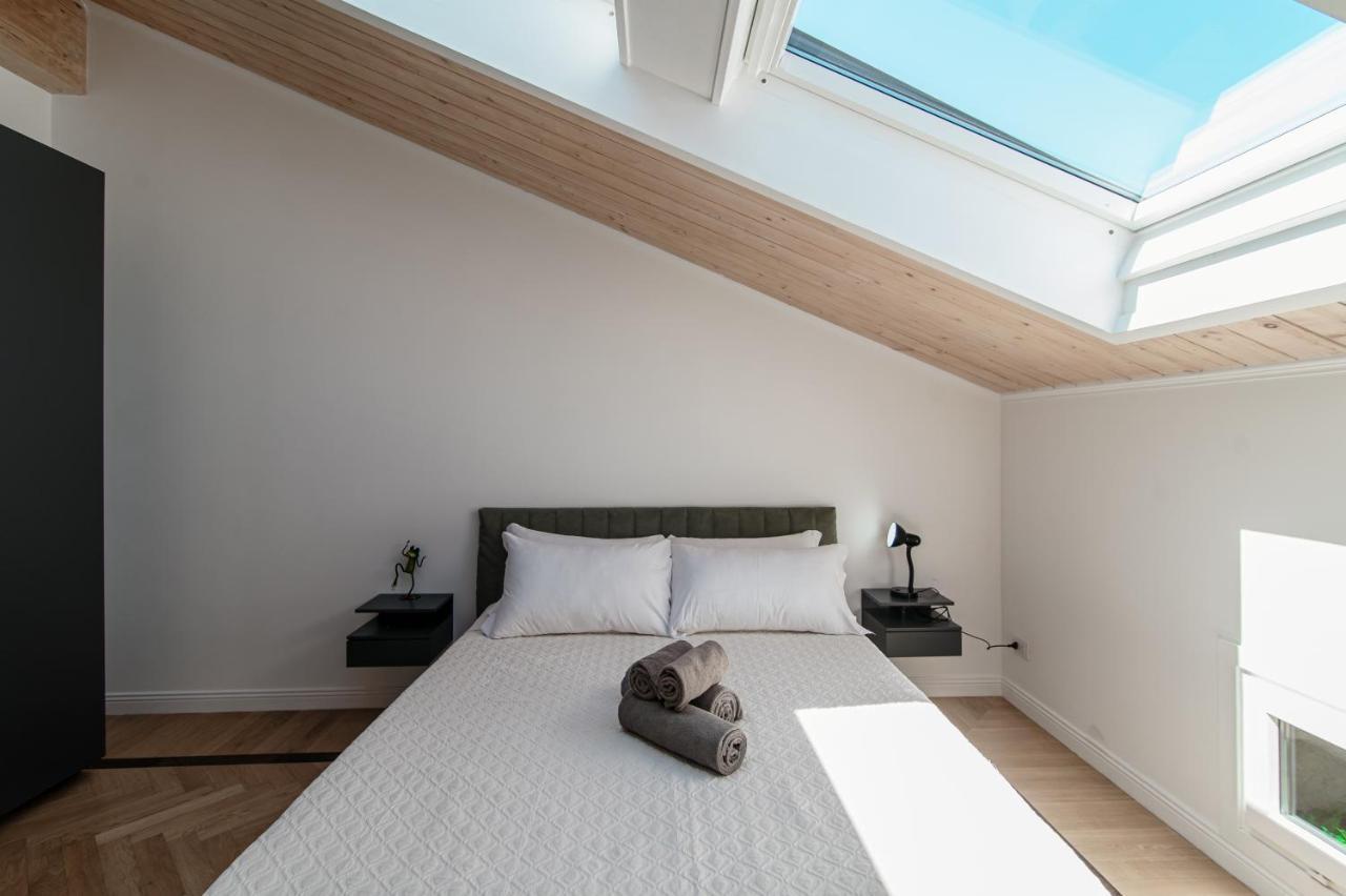 Attic 64 - The House Of Travelers Apartment Como Exterior photo