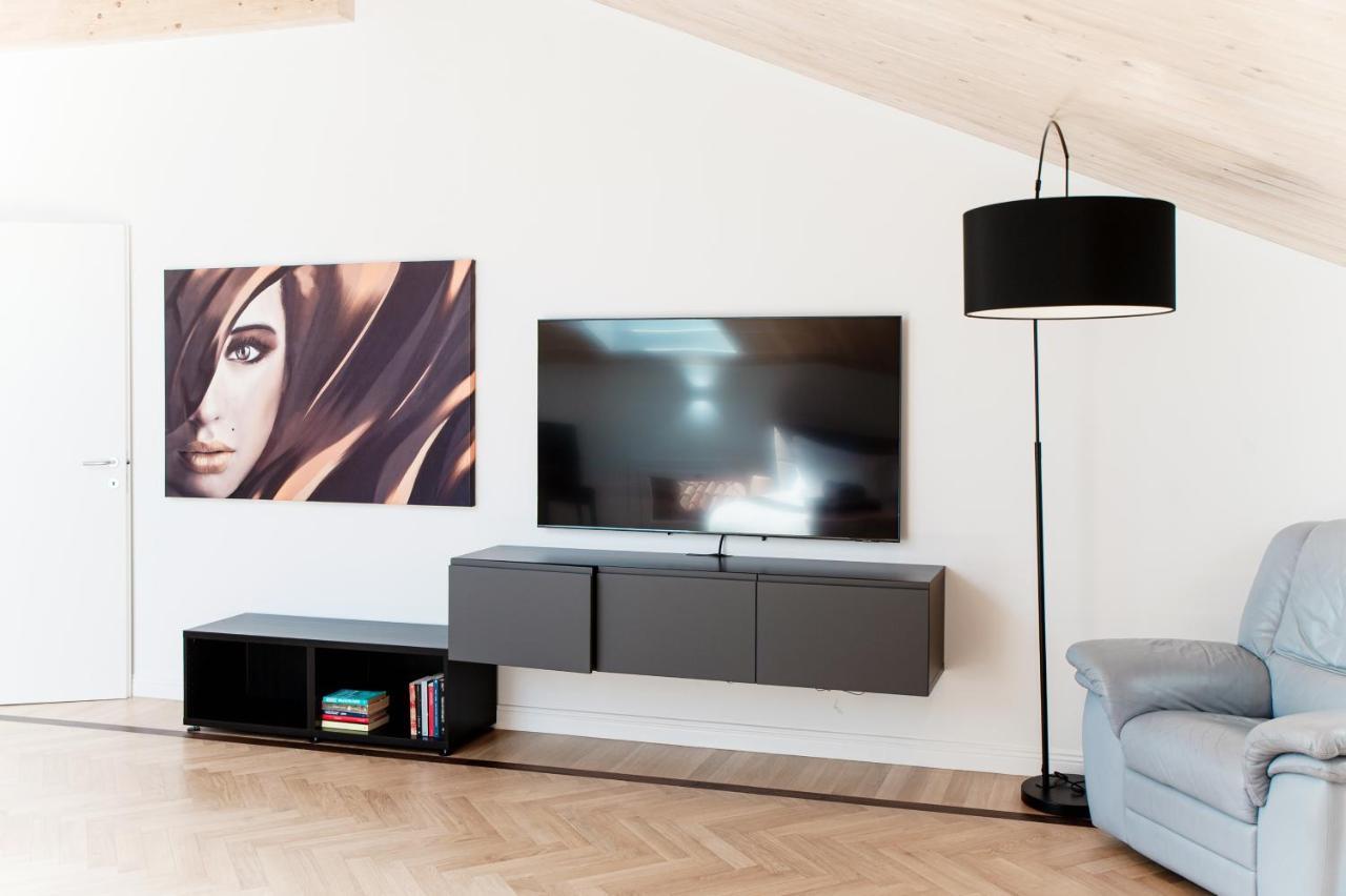 Attic 64 - The House Of Travelers Apartment Como Exterior photo