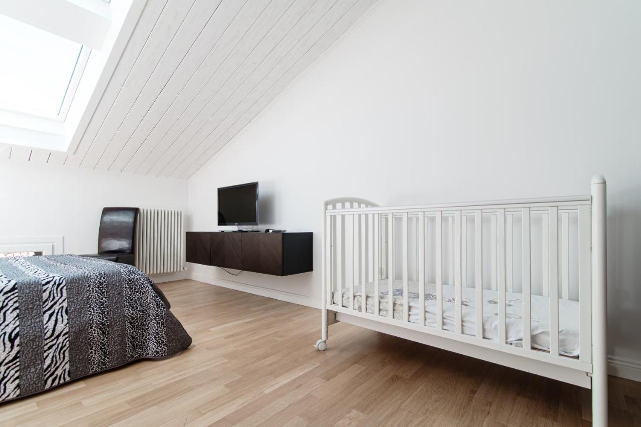 Attic 64 - The House Of Travelers Apartment Como Exterior photo