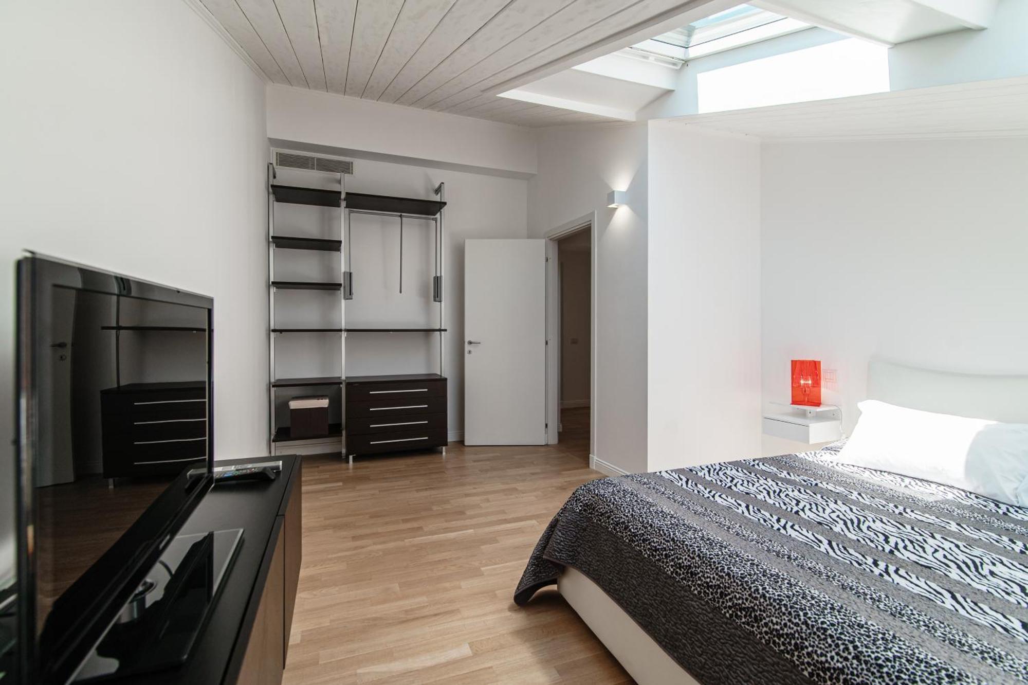 Attic 64 - The House Of Travelers Apartment Como Exterior photo